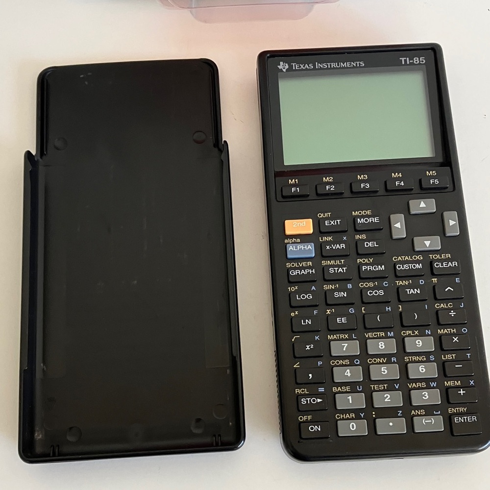Texas Instruments TI-85 Graphing Calculator - - Picture 4 of 7